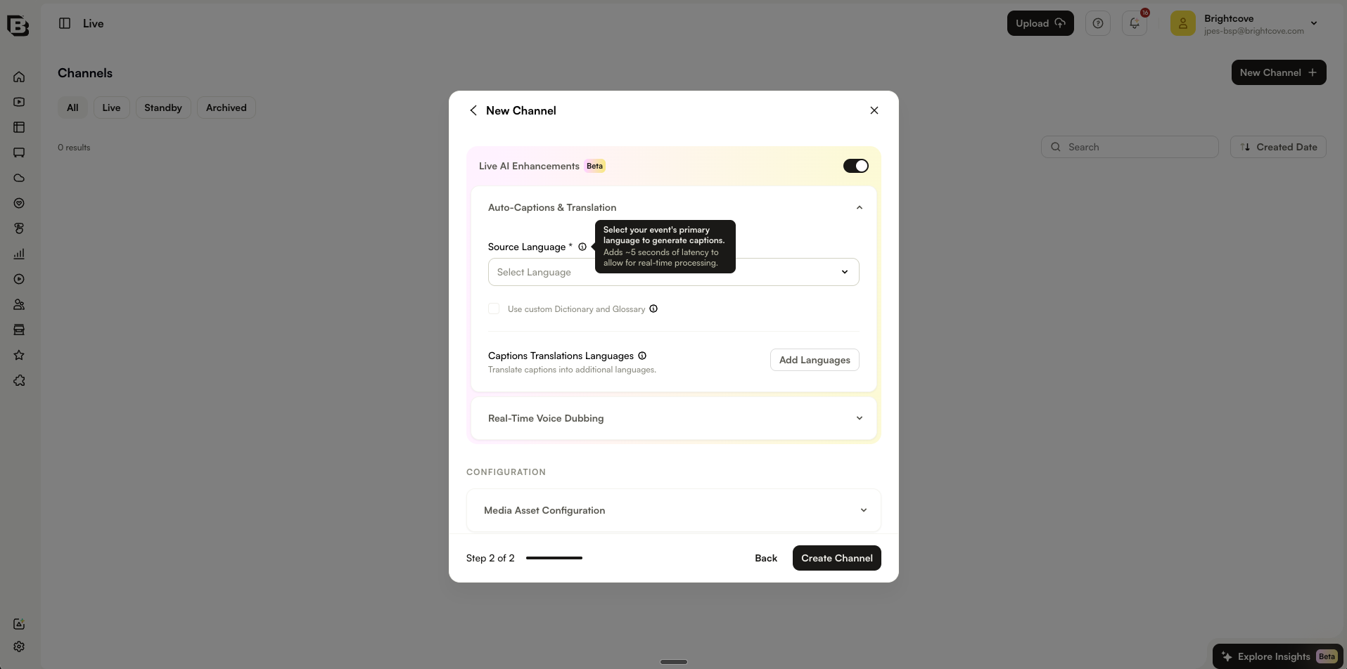 Source Language が選択された Auto-Captions and Translation 設定